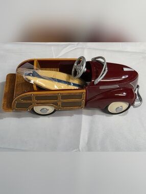 Hallmark Kiddie Car Classics 1939 Garton Ford Station Wagon With Surf Board